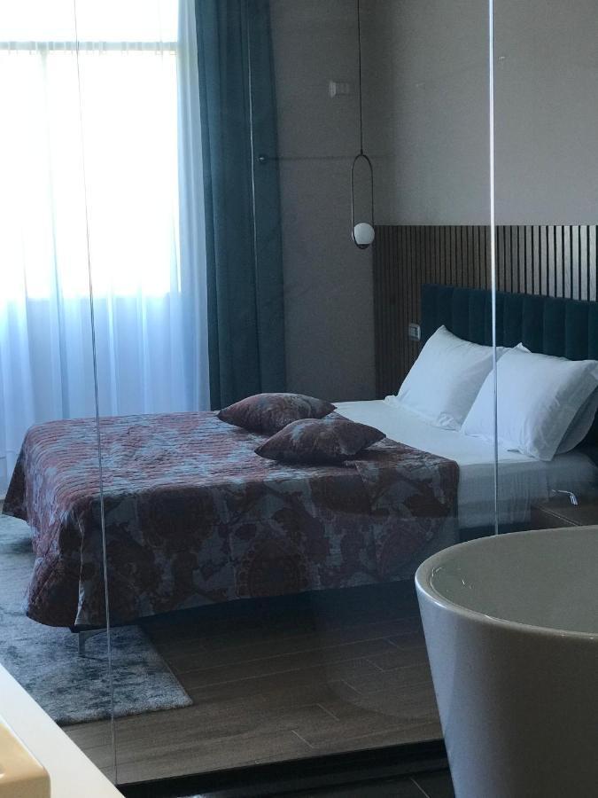 Coco Hotell Tirana Exteriör bild